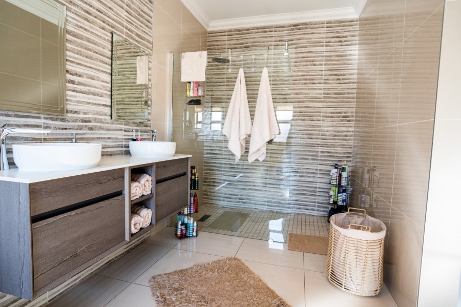 3 Bedroom Property for Sale in Wilkoppies North West